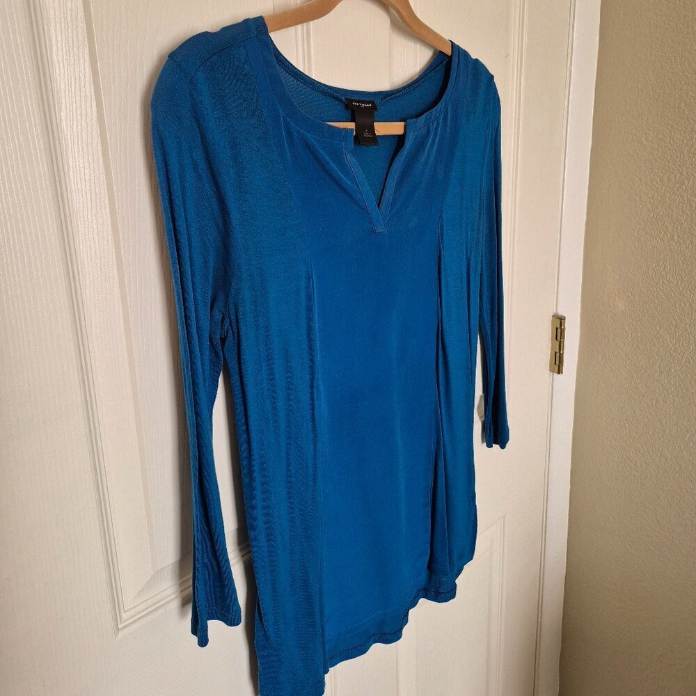 Blue Long Sleeve V-Neck Women's Top